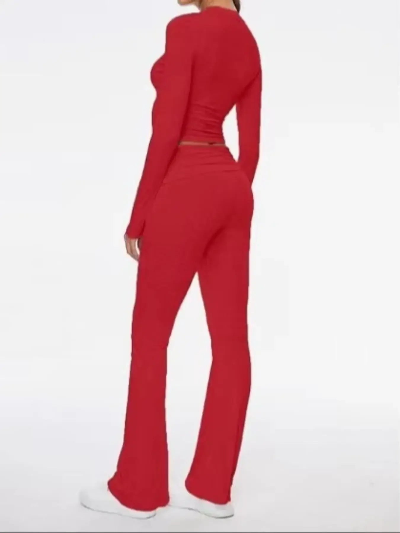 Ensemble Femme Haut de Gamme 2 Pièces – Haut Manches Longues & Pantalon Évasé Élégant