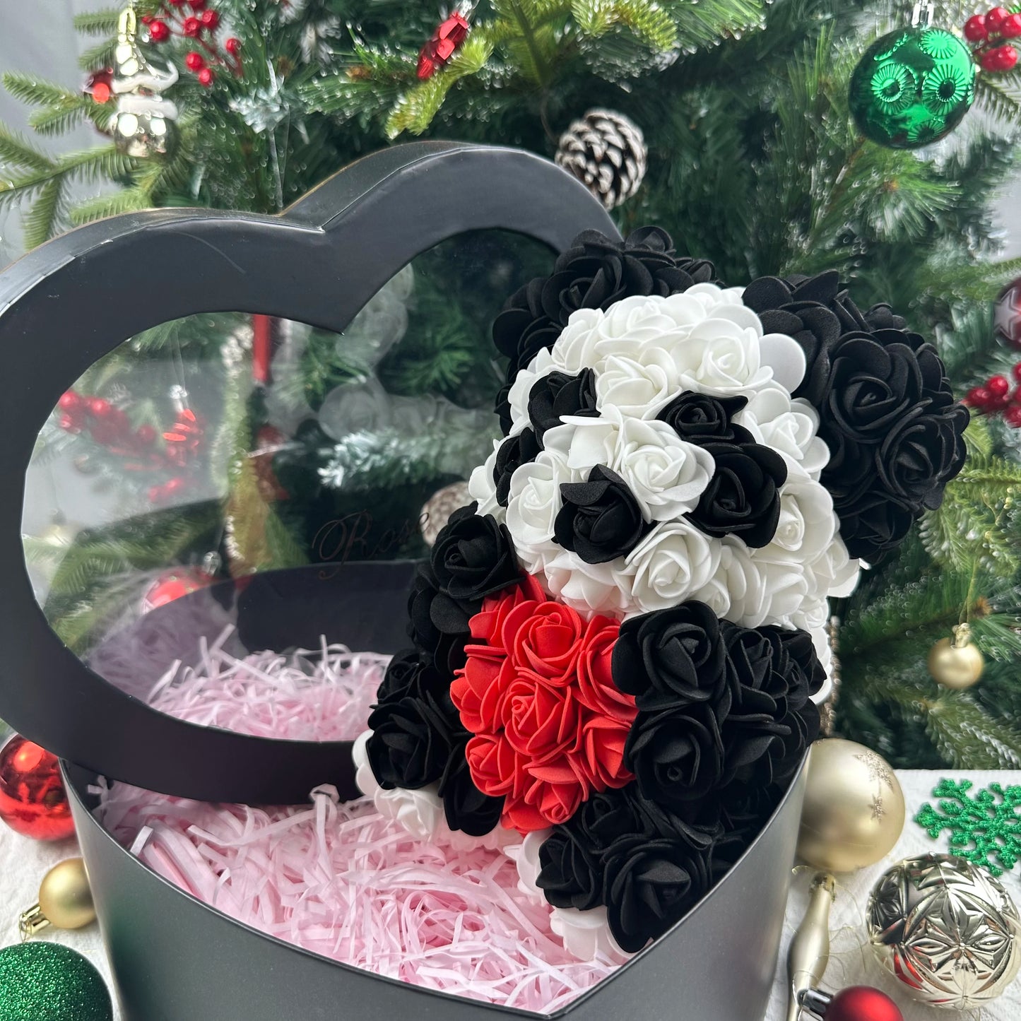 Ours en Roses Artificielles 25 cm 🧸🌹
🎁 Cadeau Romantique avec Boîte – Saint-Valentin & Anniversaire