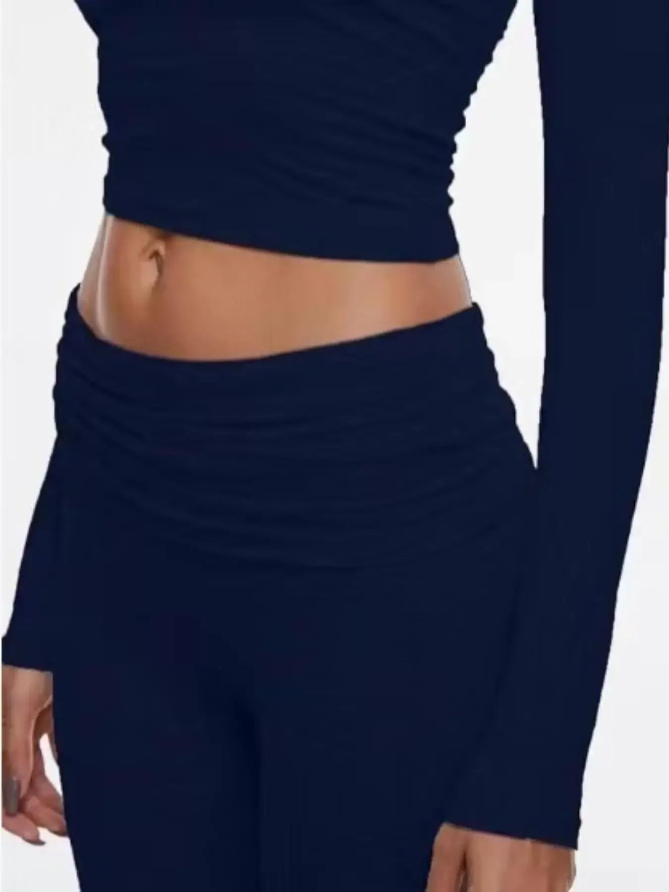 Ensemble Femme Haut de Gamme 2 Pièces – Haut Manches Longues & Pantalon Évasé Élégant