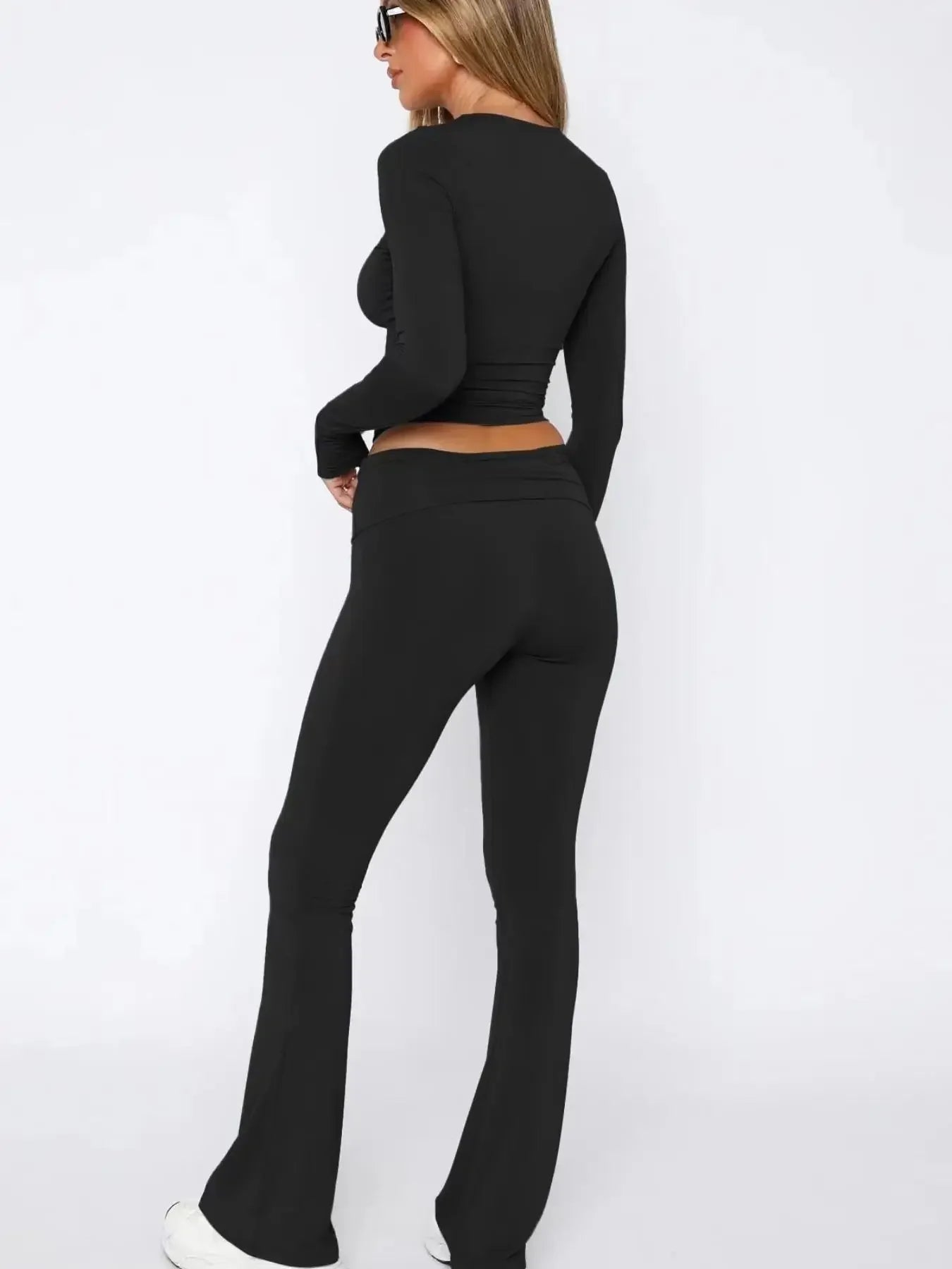 Ensemble Femme Haut de Gamme 2 Pièces – Haut Manches Longues & Pantalon Évasé Élégant
