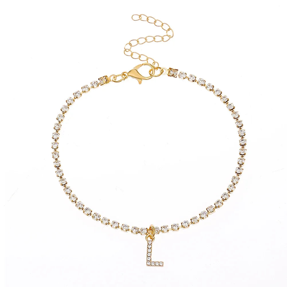 Chevillère Alphabet Brillante 💎
Lettre Initiale Strass – Bijou de Cheville Bohème Femme